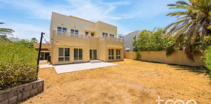 فيلا في Meadows, دبي 5 غرف نوم , 353.5 م² رقم 120137
