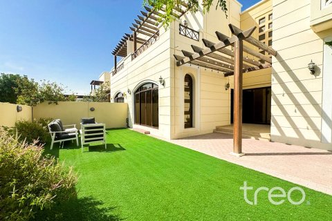 Maison de ville à Mudon, Dubai, 4 chambres, 369.48 m², № 124797