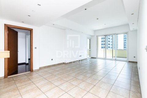 Apartment in Marina Residences, Palm Jumeirah, Dubai 2 bedrooms, 173.45 sq.m. № 128847 - photo 3