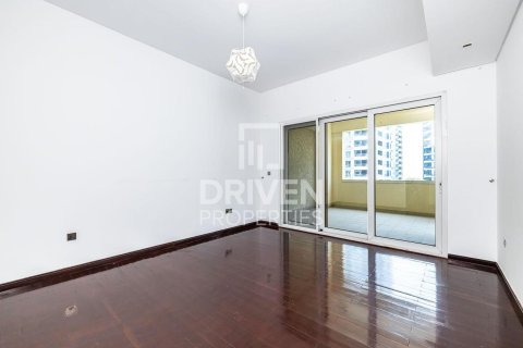 Apartment in Marina Residences, Palm Jumeirah, Dubai 2 bedrooms, 173.45 sq.m. № 128847 - photo 4