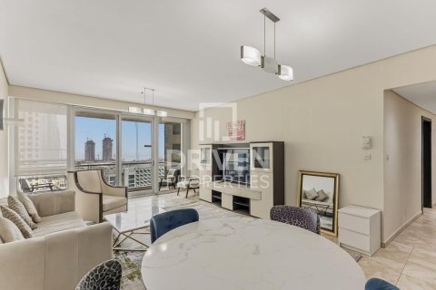Apartamento en Jumeirah Beach Residence, Dubai, 3 dormitorios, 190.27 m², № 128850 - foto 2
