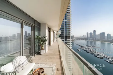 Apartment in Dubai Harbour, Dubai 3 bedrooms, 163 sq.m. № 122526