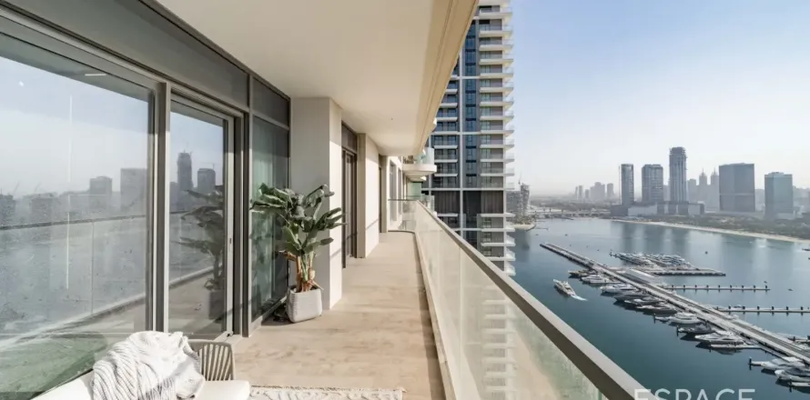 Apartment in Dubai Harbour, Dubai 3 bedrooms, 163 sq.m. № 122526