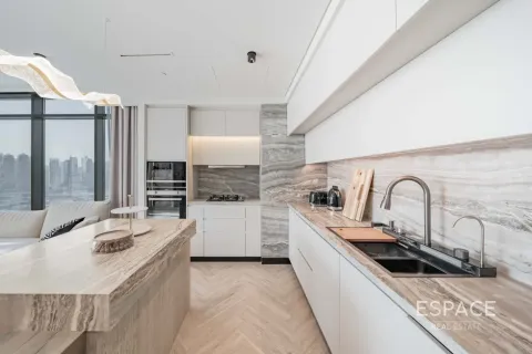 Apartment in Dubai Harbour, Dubai 3 bedrooms, 163 sq.m. № 122526 - photo 8