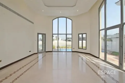 Villa in Palm Jumeirah, Dubai 4 bedrooms, 465 sq.m. № 122525 - photo 3