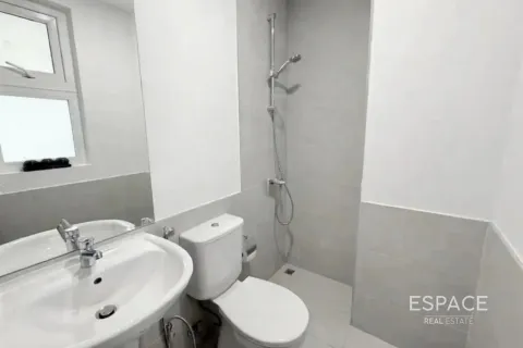 Villa in Dubai Land, Dubai 3 bedrooms, 178 sq.m. № 122523 - photo 6