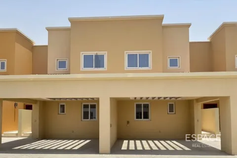 Villa in Dubai Land, Dubai 3 bedrooms, 178 sq.m. № 122523 - photo 8