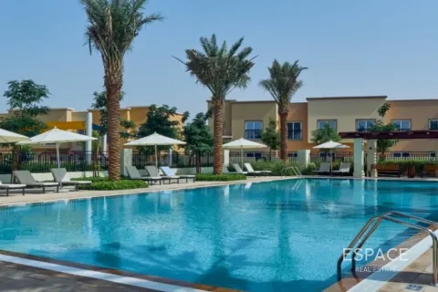 Villa in Dubai Land, Dubai 3 bedrooms, 178 sq.m. № 122523