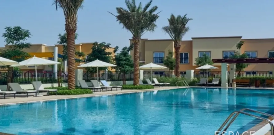 Villa in Dubai Land, Dubai 3 bedrooms, 178 sq.m. № 122523