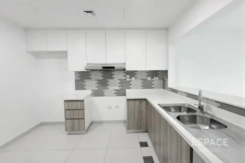 Villa in Dubai Land, Dubai 3 bedrooms, 178 sq.m. № 122523 - photo 3