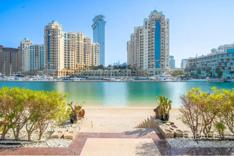 Villa in Palm Jumeirah, Dubai 4 bedrooms, 465 sq.m. № 122524