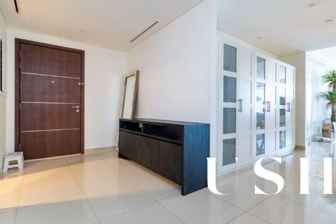 Apartment in Downtown Dubai (Downtown Burj Dubai), Dubai 3 bedrooms, 197 sq.m. № 46837 - photo 25