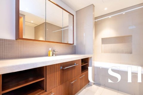 Apartment in Downtown Dubai (Downtown Burj Dubai), Dubai 3 bedrooms, 197 sq.m. № 46837 - photo 22