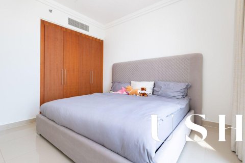 Apartment in Downtown Dubai (Downtown Burj Dubai), Dubai 3 bedrooms, 197 sq.m. № 46837 - photo 15