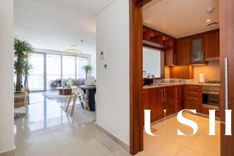 Apartment in Downtown Dubai (Downtown Burj Dubai), Dubai 3 bedrooms, 197 sq.m. № 46837 - photo 11