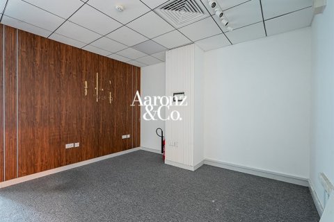Снять в аренду офис в Бизнес-Бэе, Дубай: 112м², № 112621 - фото 4