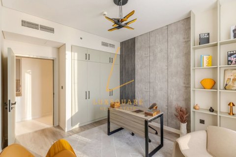 Apartment in Dubai Marina, Dubai 4 bedrooms, 343 sq.m. № 112626 - photo 21