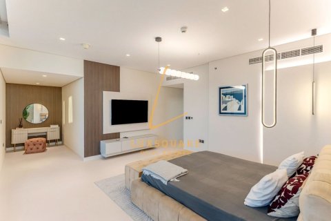 Apartment in Dubai Marina, Dubai 4 bedrooms, 343 sq.m. № 112626 - photo 16