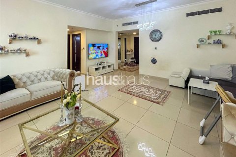 Apartment in Jumeirah Lake Towers, Dubai 2 bedrooms, 151 sq.m. № 43939 - photo 2