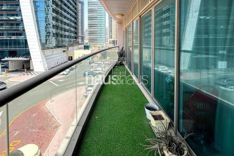 Apartment in Jumeirah Lake Towers, Dubai 2 bedrooms, 151 sq.m. № 43939 - photo 7