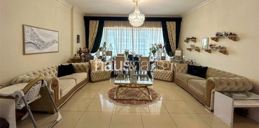 Apartment in Jumeirah Lake Towers, Dubai 2 bedrooms, 151 sq.m. № 43939