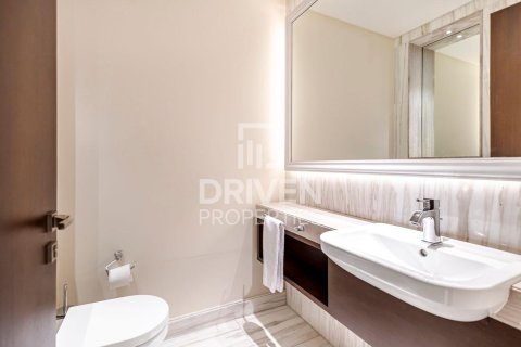 Apartment in The Address Residence Fountain Views, Downtown Dubai (Downtown Burj Dubai), Dubai 3 bedrooms, 183.76 sq.m. № 126925 - photo 16