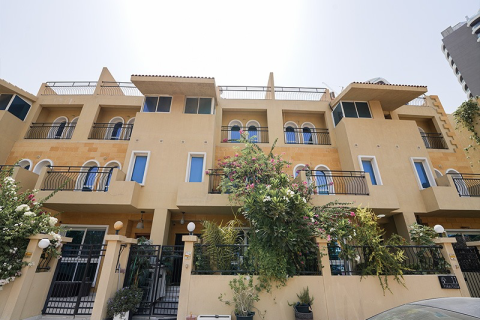 Villa in Jumeirah Village Circle, Dubai 4 bedrooms, 166 sq.m. № 96910 - photo 16