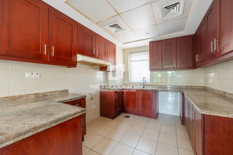Adosado en Arabian Ranches, Dubai, 2 dormitorios, 200 m², № 73943 - foto 6