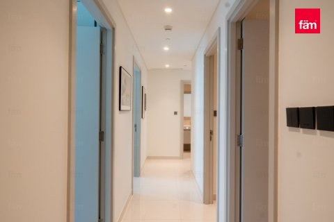 Apartment in Dubai Harbour, Dubai 3 bedrooms, 194.8 sq.m. № 13927 - photo 13