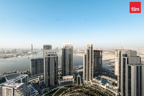 Ático en Dubai, 3 dormitorios, 177.7 m², № 13928 - foto 1