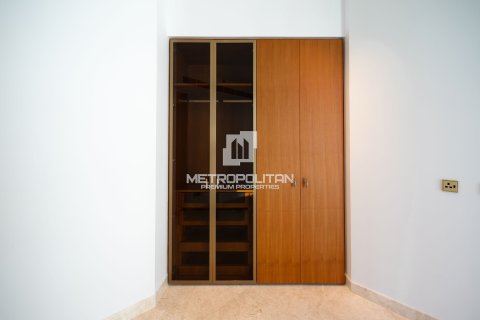 Apartment in Palm Jumeirah, Dubai 3 bedrooms, 190 sq.m. № 3744 - photo 24
