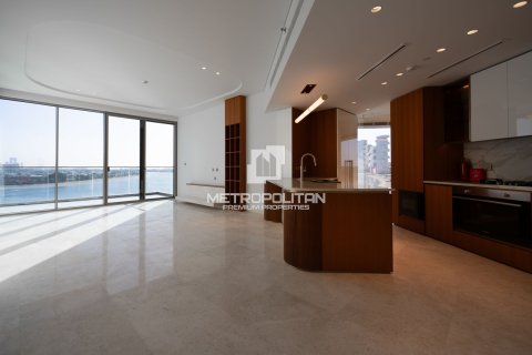Apartment in Palm Jumeirah, Dubai 3 bedrooms, 190 sq.m. № 3744 - photo 1