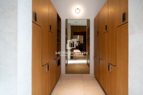 Apartment in Palm Jumeirah, Dubai 3 bedrooms, 190 sq.m. № 3744 - photo 25