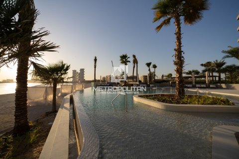 Apartment in Palm Jumeirah, Dubai 3 bedrooms, 190 sq.m. № 3744 - photo 17