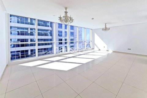 Купить квартиру в Дубай Марине, Дубай: 3 спальни, 277м², № 43813 - фото 2