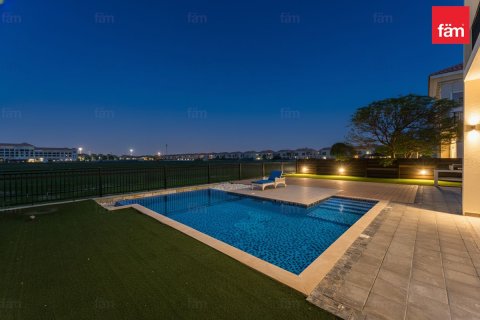 Villa in Dubai 5 bedrooms, 682.7 sq.m. № 115109 - photo 17