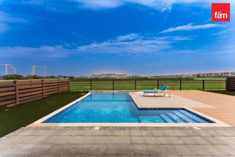 Villa in Dubai 5 bedrooms, 682.7 sq.m. № 115109 - photo 15