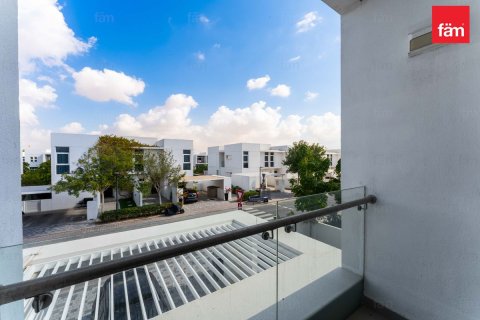 Снять в аренду таунхаус в Дубае: 3 спальни, 259.2м², № 90520 - фото 29