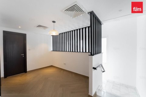 Снять в аренду таунхаус в Дубае: 3 спальни, 259.2м², № 90520 - фото 13