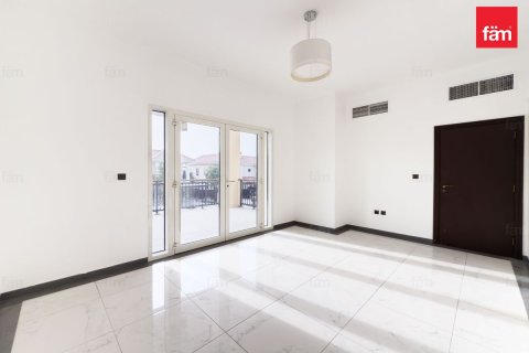 Купить виллу в Дубае: 4 спальни, 349.6м², № 90522 - фото 3