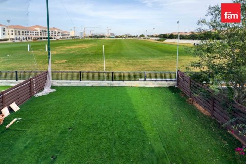 Купить виллу в Дубае: 4 спальни, 349.6м², № 90522 - фото 7