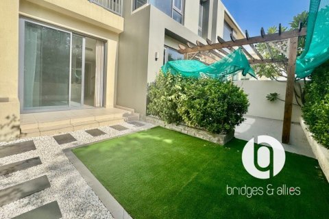 Villa en Dubai Hills Estate, Dubai, 4 dormitorios, 201 m², № 100489 - foto 23
