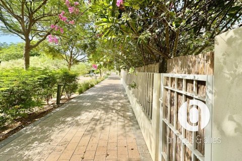 Villa en Dubai Hills Estate, Dubai, 4 dormitorios, 201 m², № 100489 - foto 5