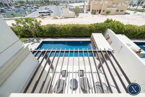 Villa en Al Furjan, Dubai, 6 dormitorios, 610 m², № 45365 - foto 13