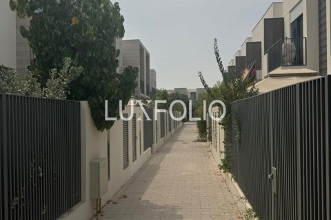 Townhouse in Sun, Arabian Ranches 3, Dubai 3 bedrooms, 180 sq.m. № 45551 - photo 21