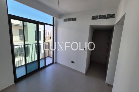 Townhouse in Sun, Arabian Ranches 3, Dubai 3 bedrooms, 180 sq.m. № 45551 - photo 1
