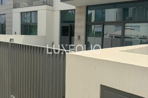 Townhouse in Sun, Arabian Ranches 3, Dubai 3 bedrooms, 180 sq.m. № 45551 - photo 20