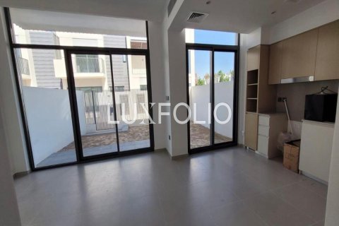 Townhouse in Sun, Arabian Ranches 3, Dubai 3 bedrooms, 180 sq.m. № 45551 - photo 5