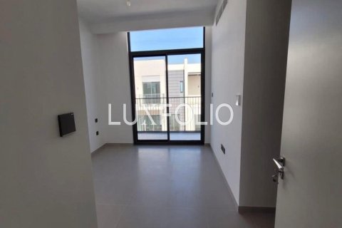 Townhouse in Sun, Arabian Ranches 3, Dubai 3 bedrooms, 180 sq.m. № 45551 - photo 4