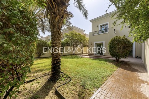 Townhouse in Dubai 3 bedrooms, 345 sq.m. № 99334 - photo 23